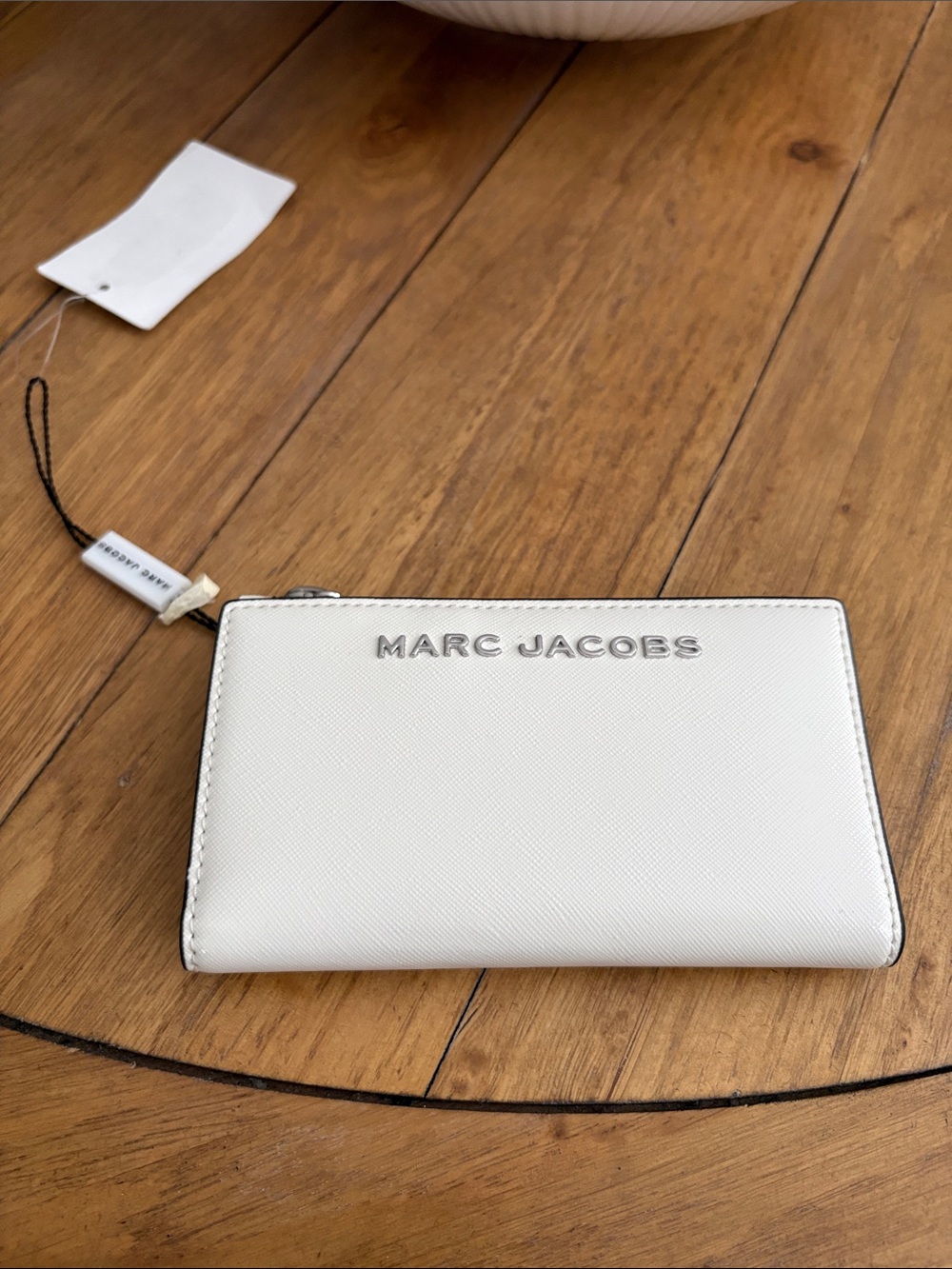 Marc Jacobs White Saffiano Zip Card Case